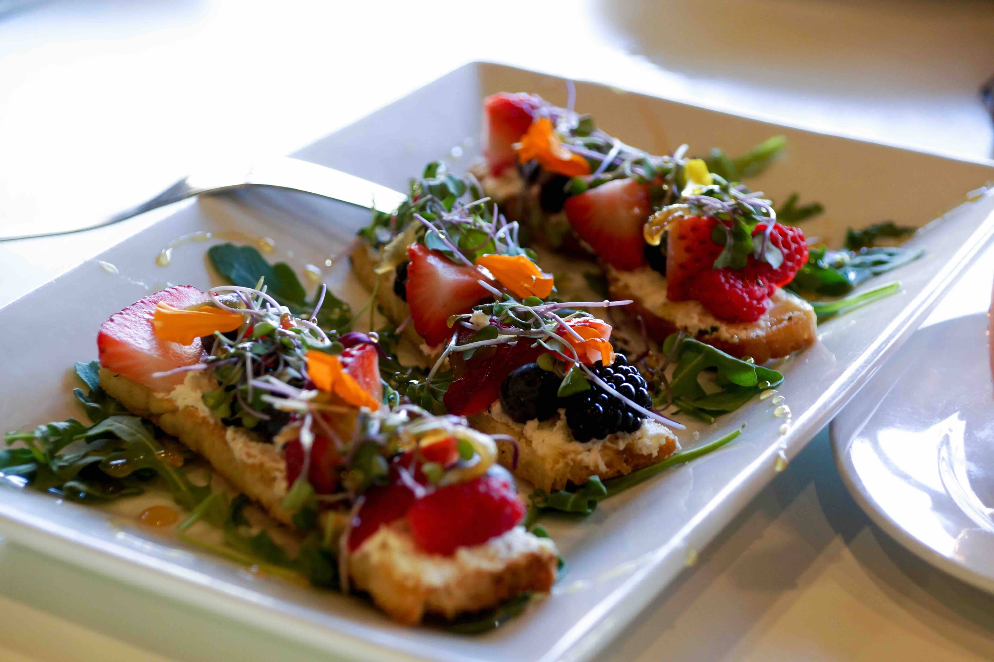 Berry & Ricotta Crostini